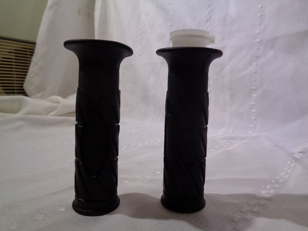 Left and Right Handle Bar Grips for Dirt Bikes & Scooters
